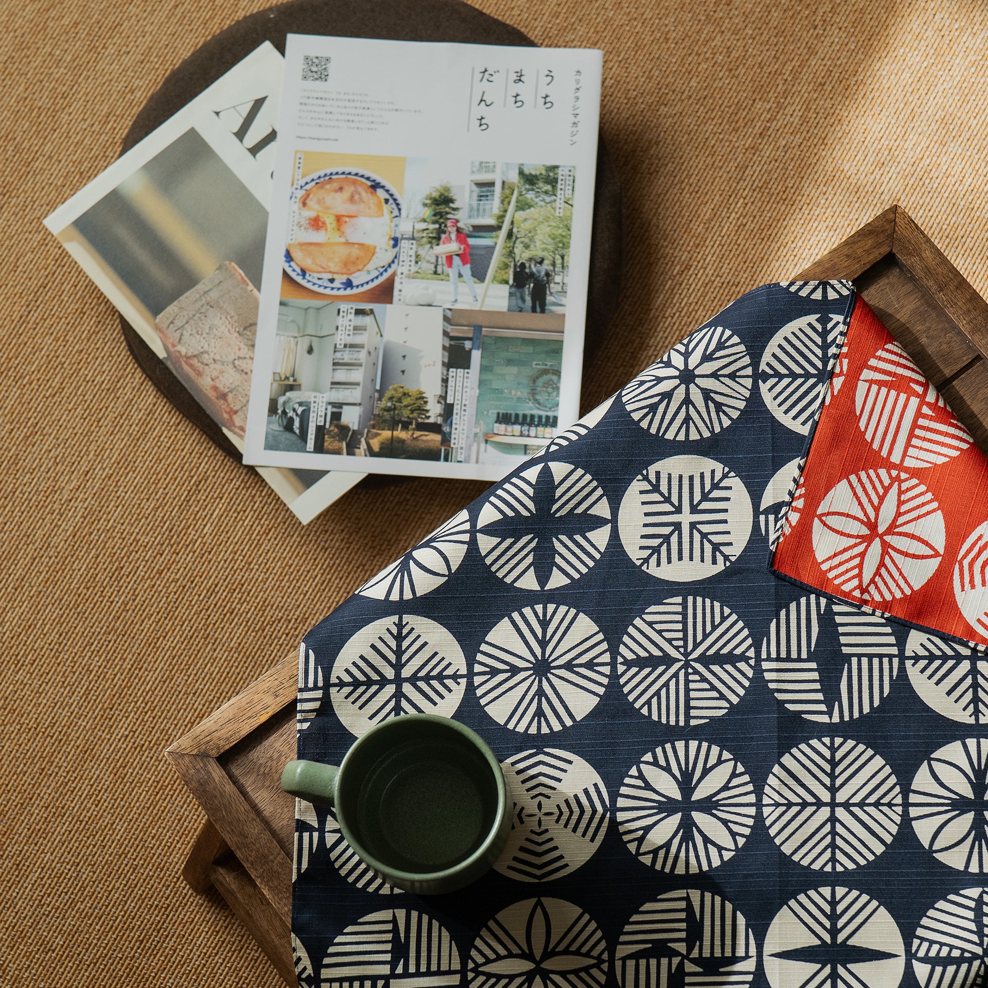 Studio Sakana - Isa monyo Reversible Pine Navy Blue/Red Furoshiki