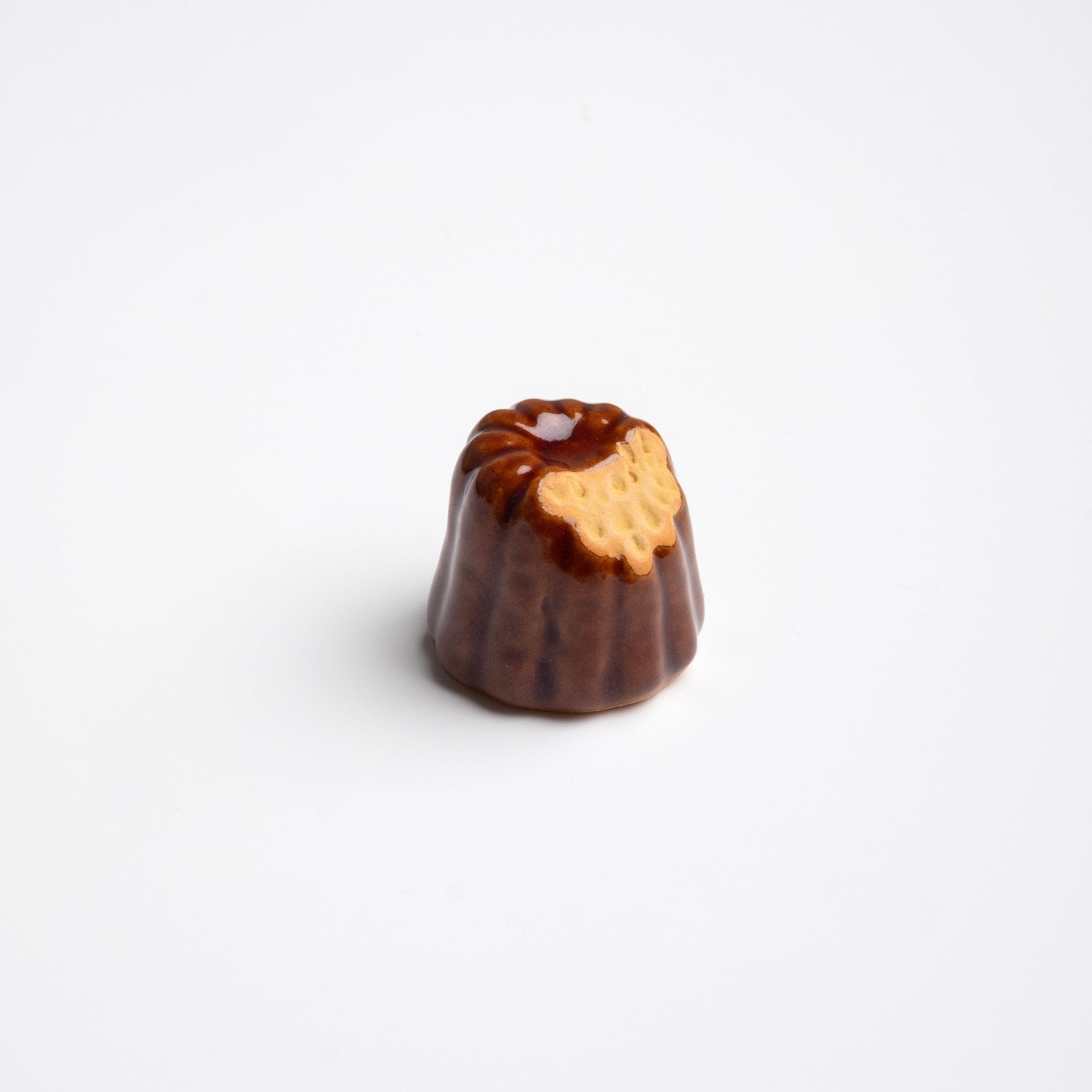 canele-bitten-1.jpg