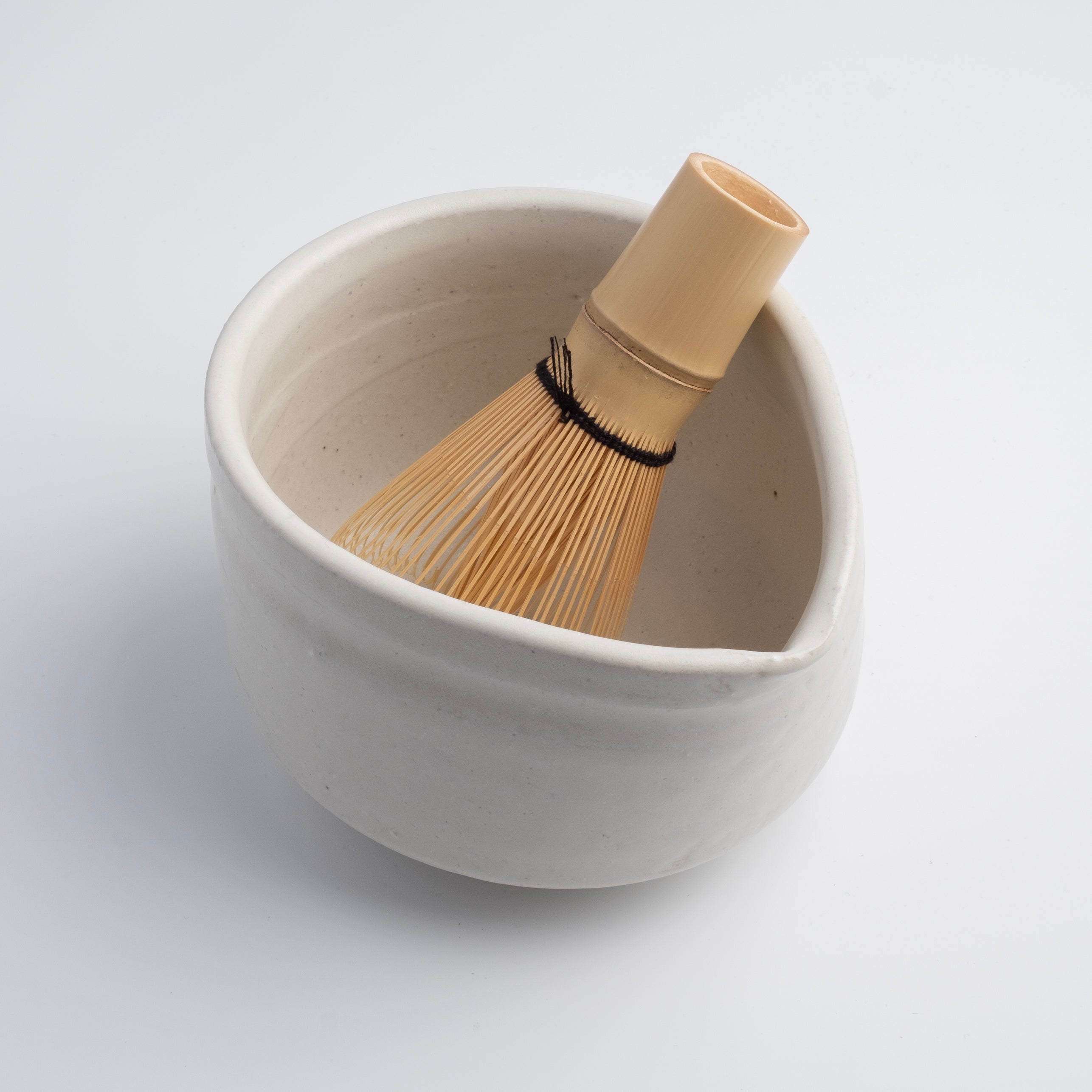Matcha Bowl with Spout Large - Cream