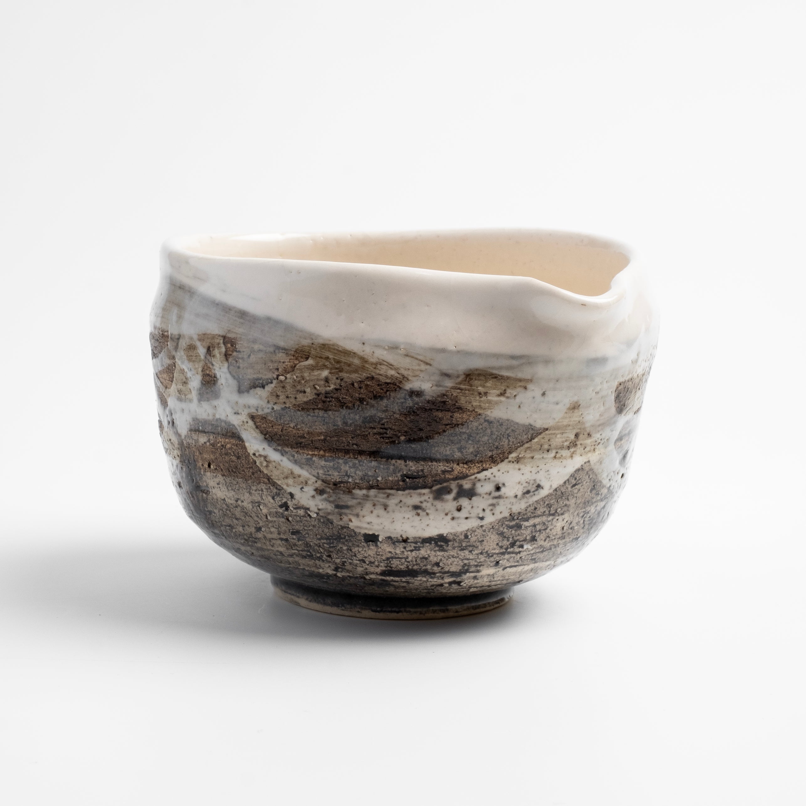 Tsuchi no Yuki Matcha Bowl with Spout - Peach