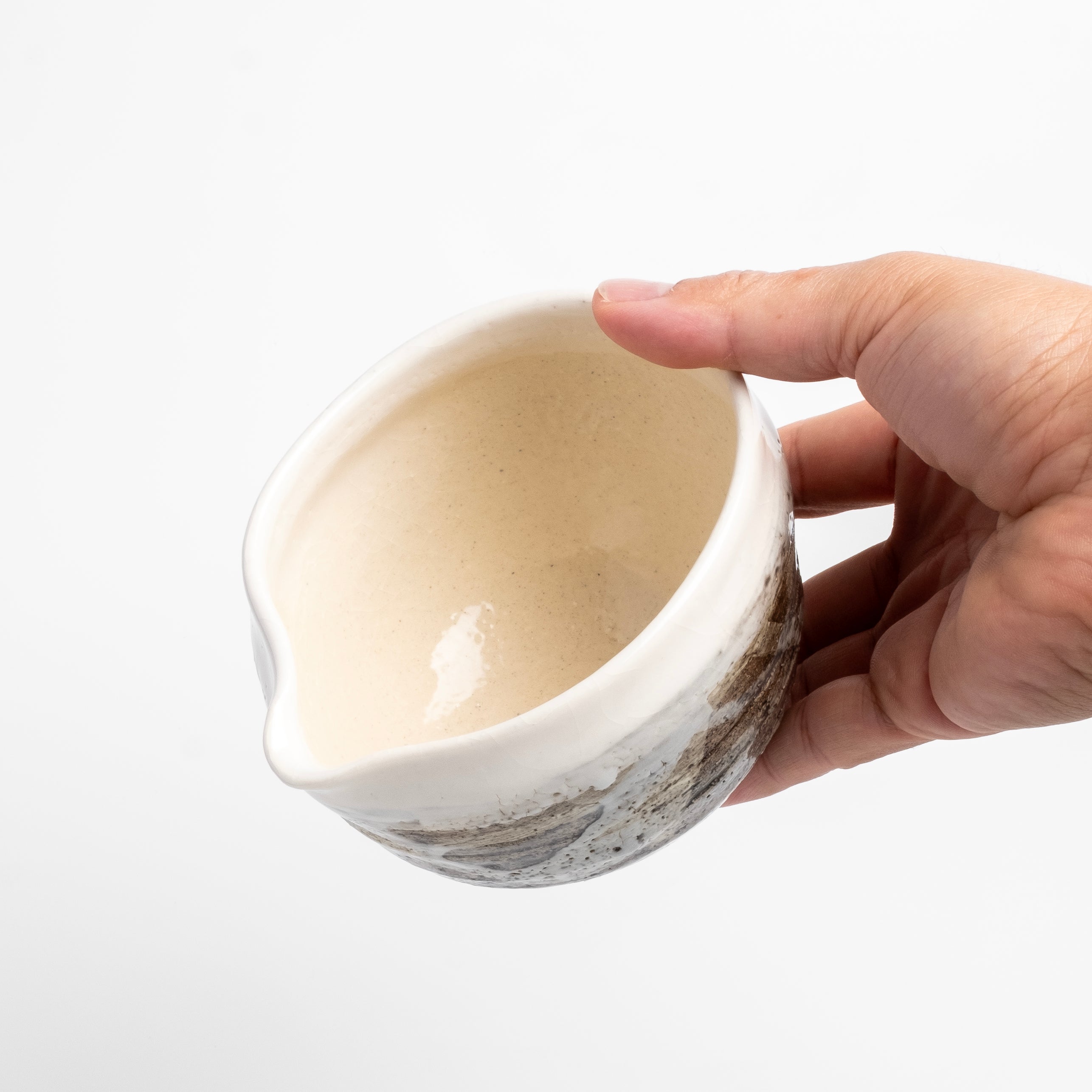 Tsuchi no Yuki Matcha Bowl with Spout - Snow