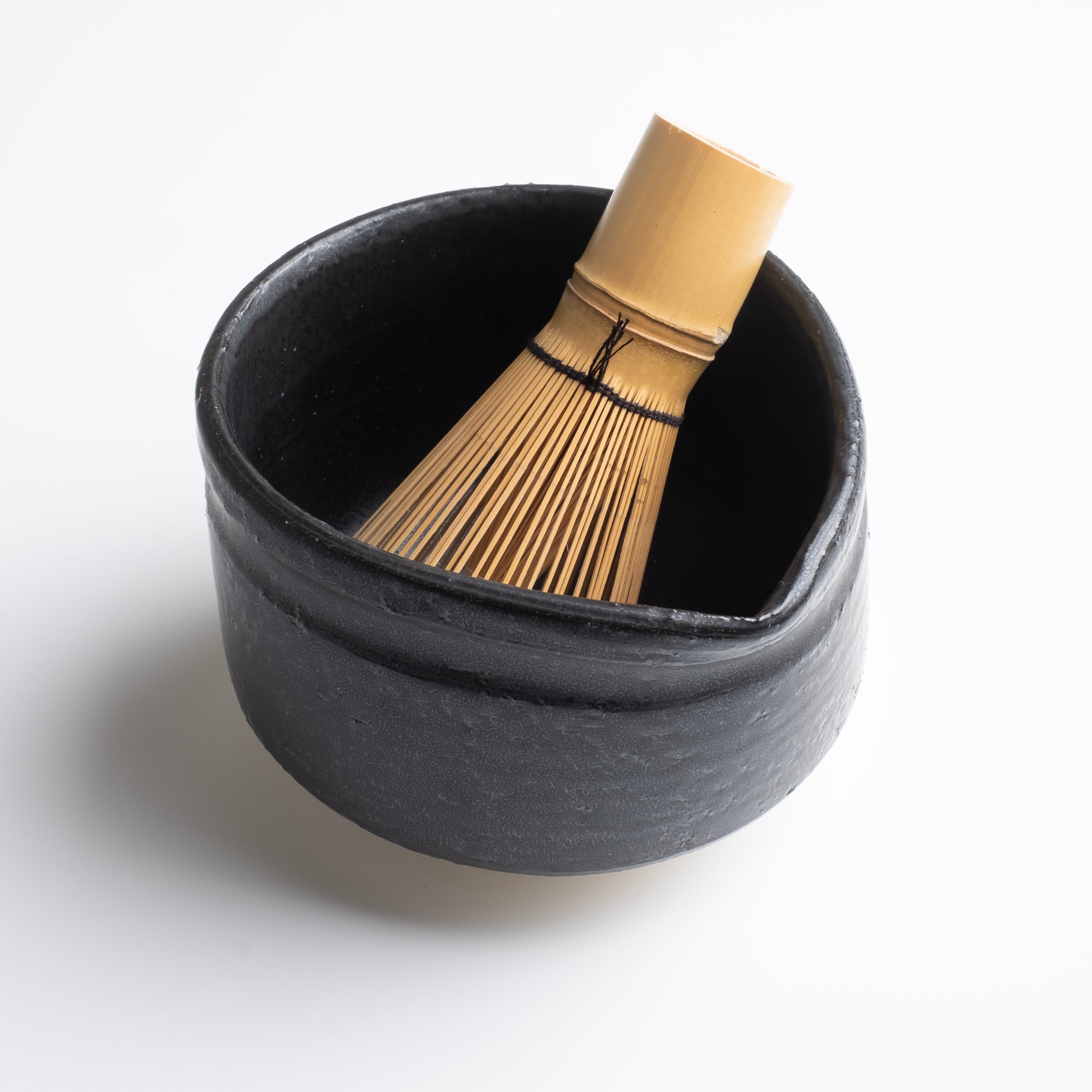 Matcha Bowl with Spout - Kuromitsu