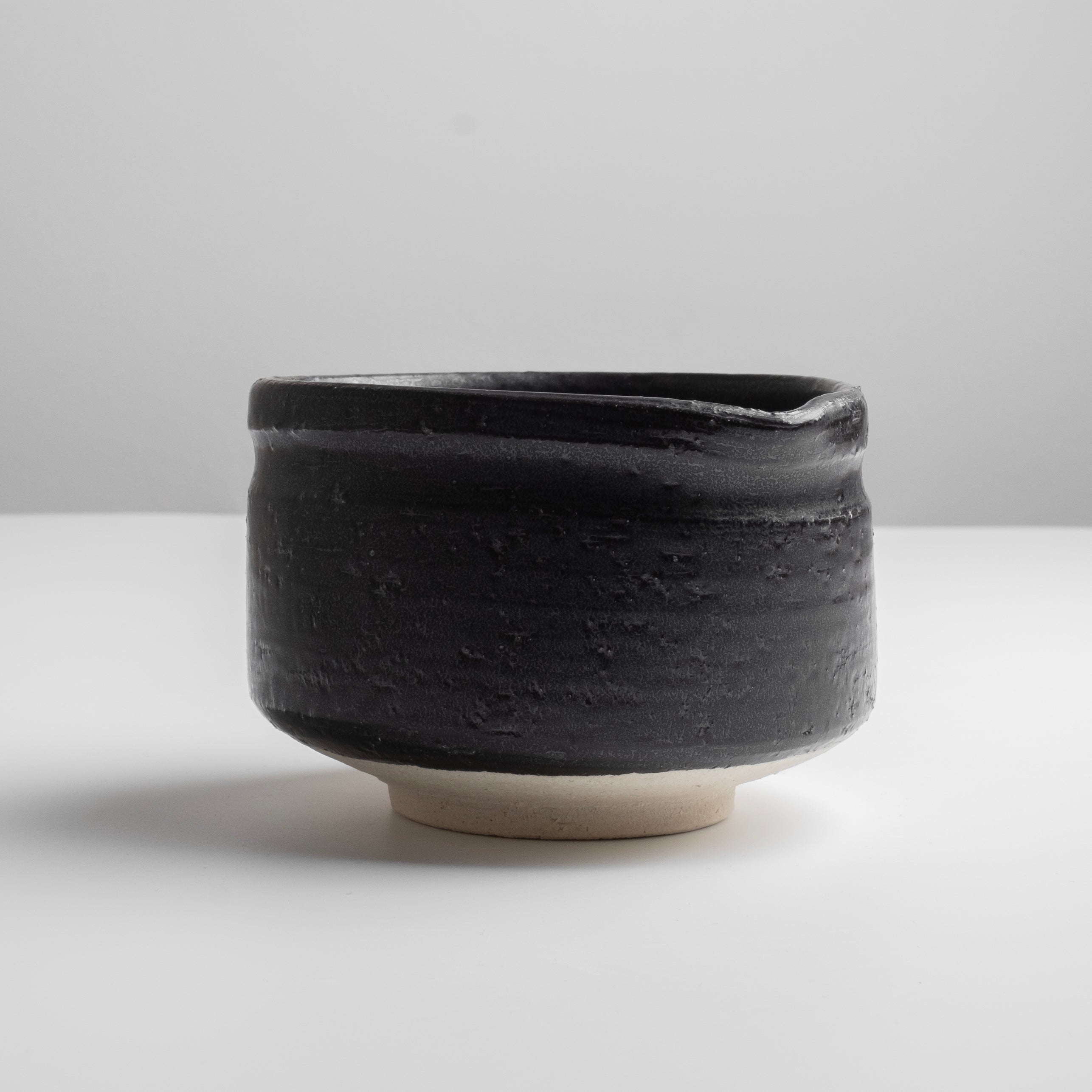 Matcha Bowl with Spout - Kuromitsu