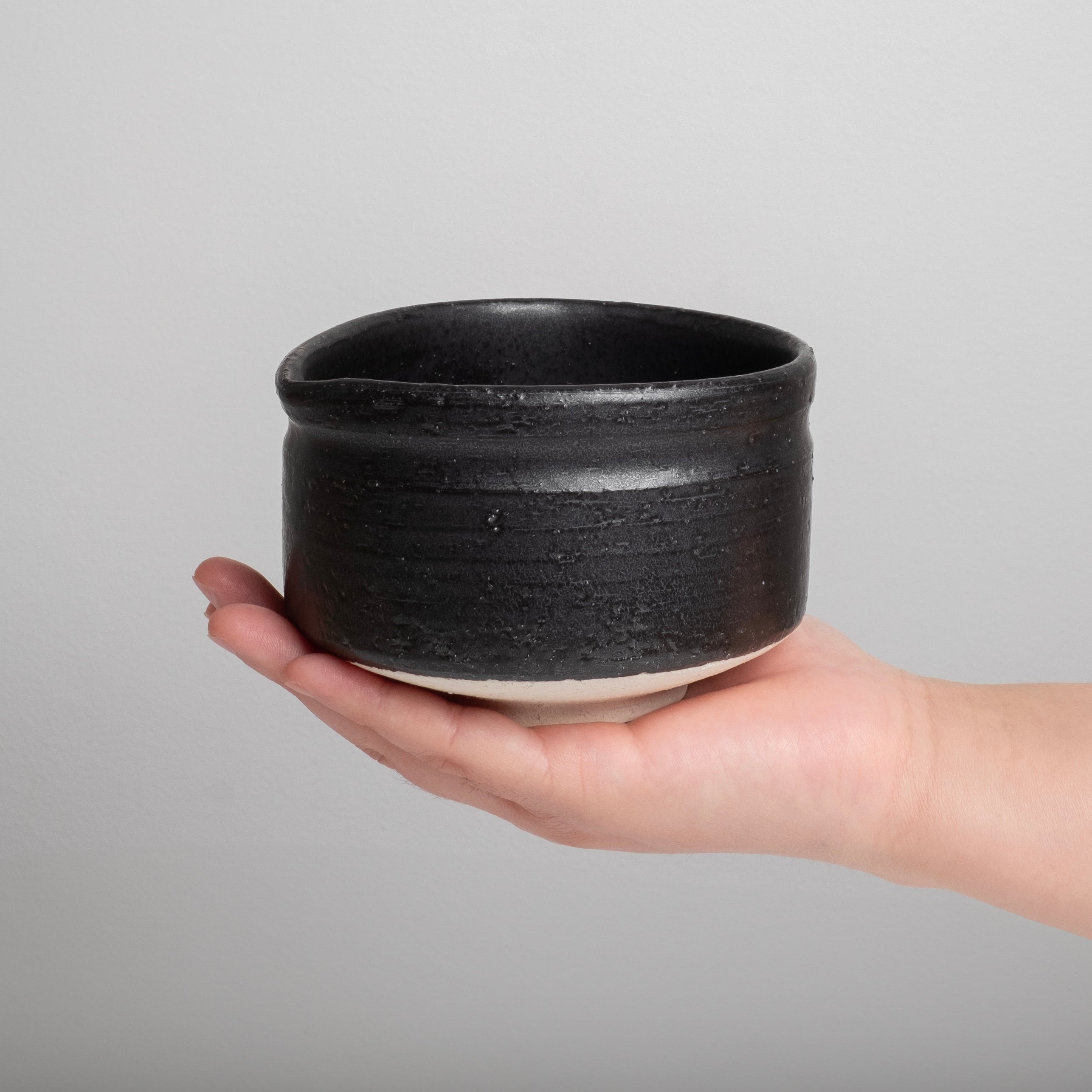 Matcha Bowl with Spout - Kuromitsu