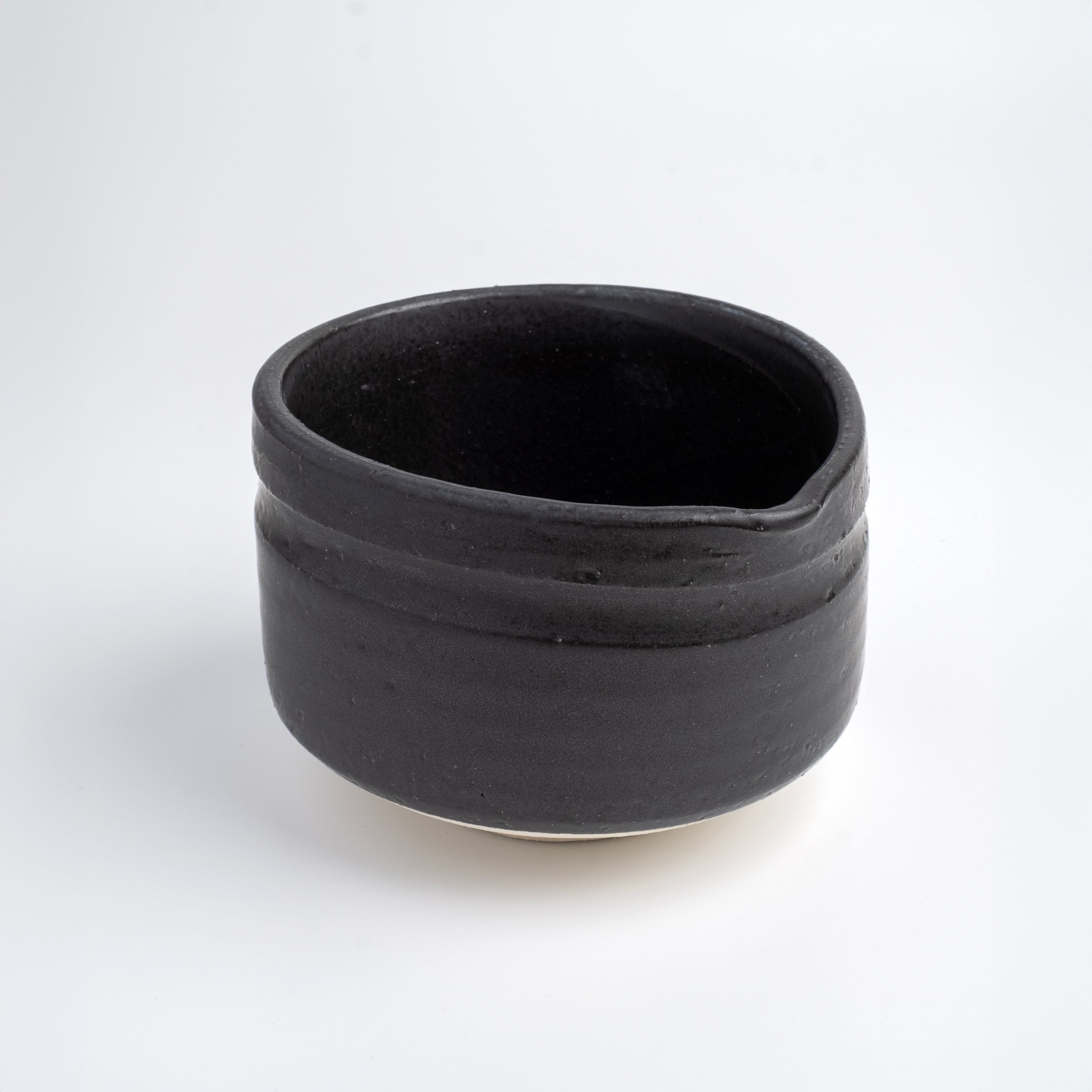 Matcha Bowl with Spout Large - Kuromitsu