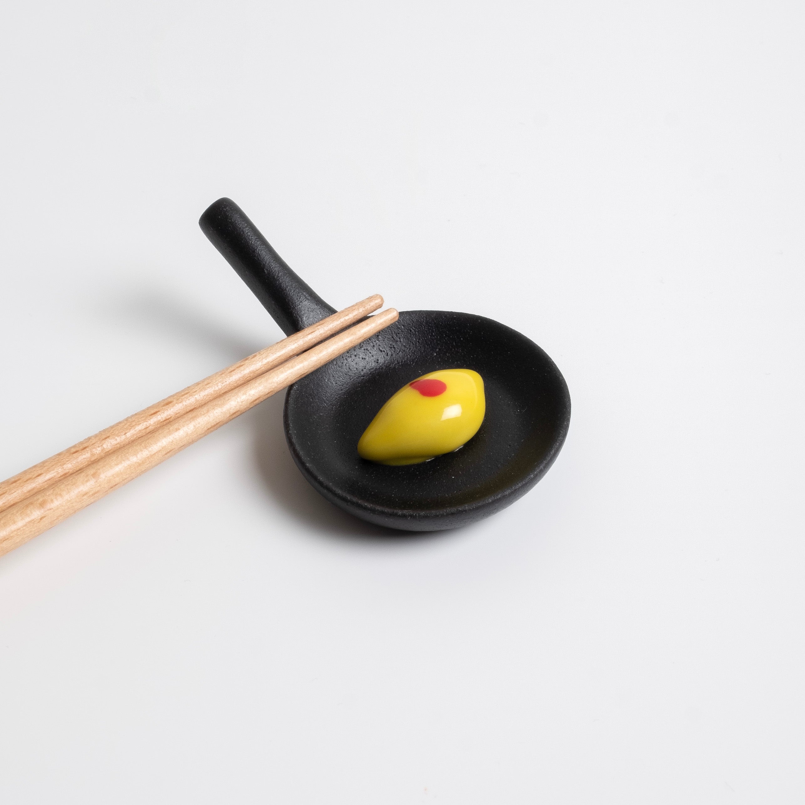 Omelette on Pan Chopstick Rest