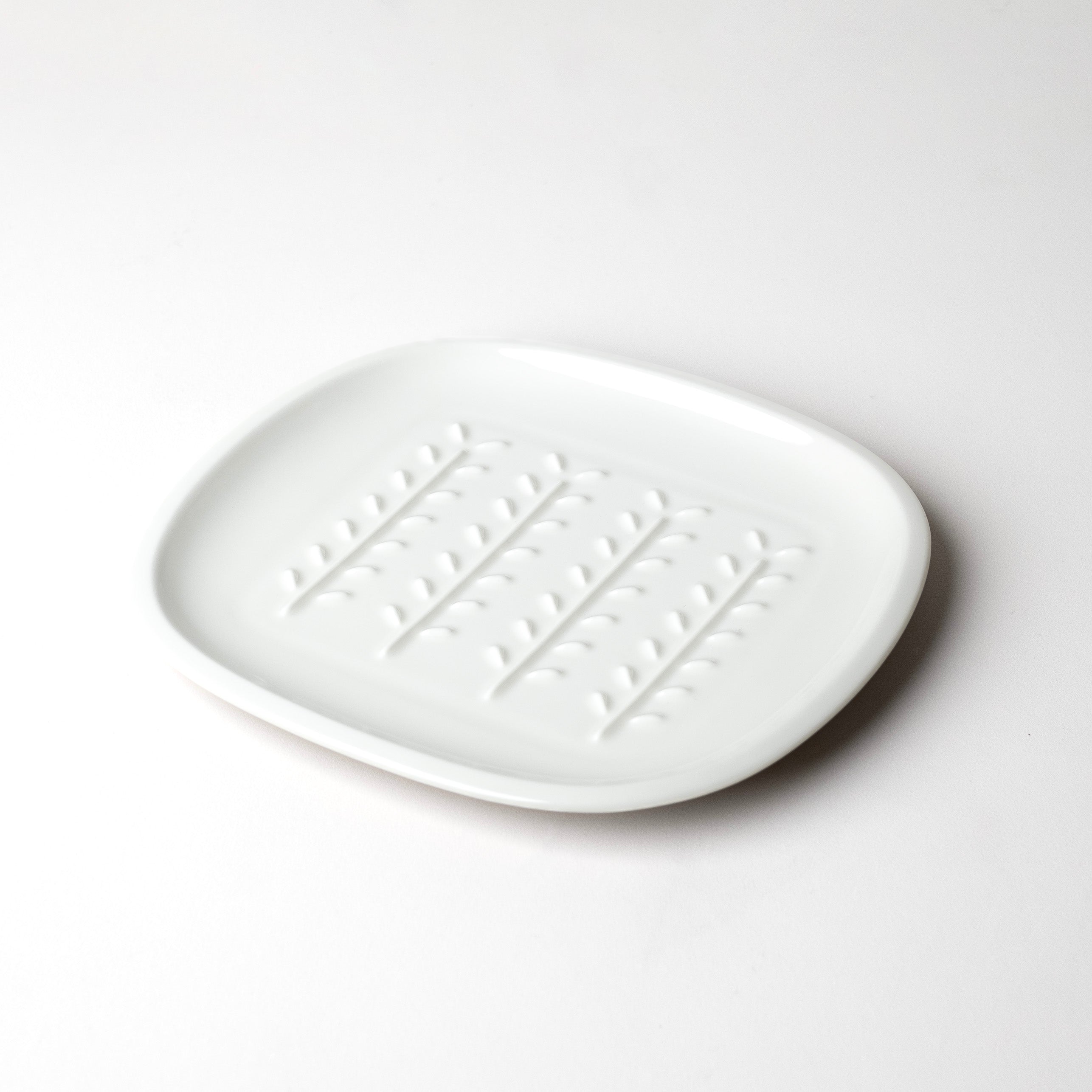 Crust Plate 19 cm - White