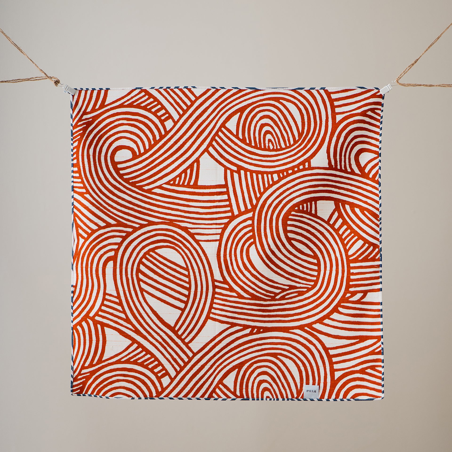 Studio Sakana - Isa monyo Reversible Knot Blue Orange Furoshiki