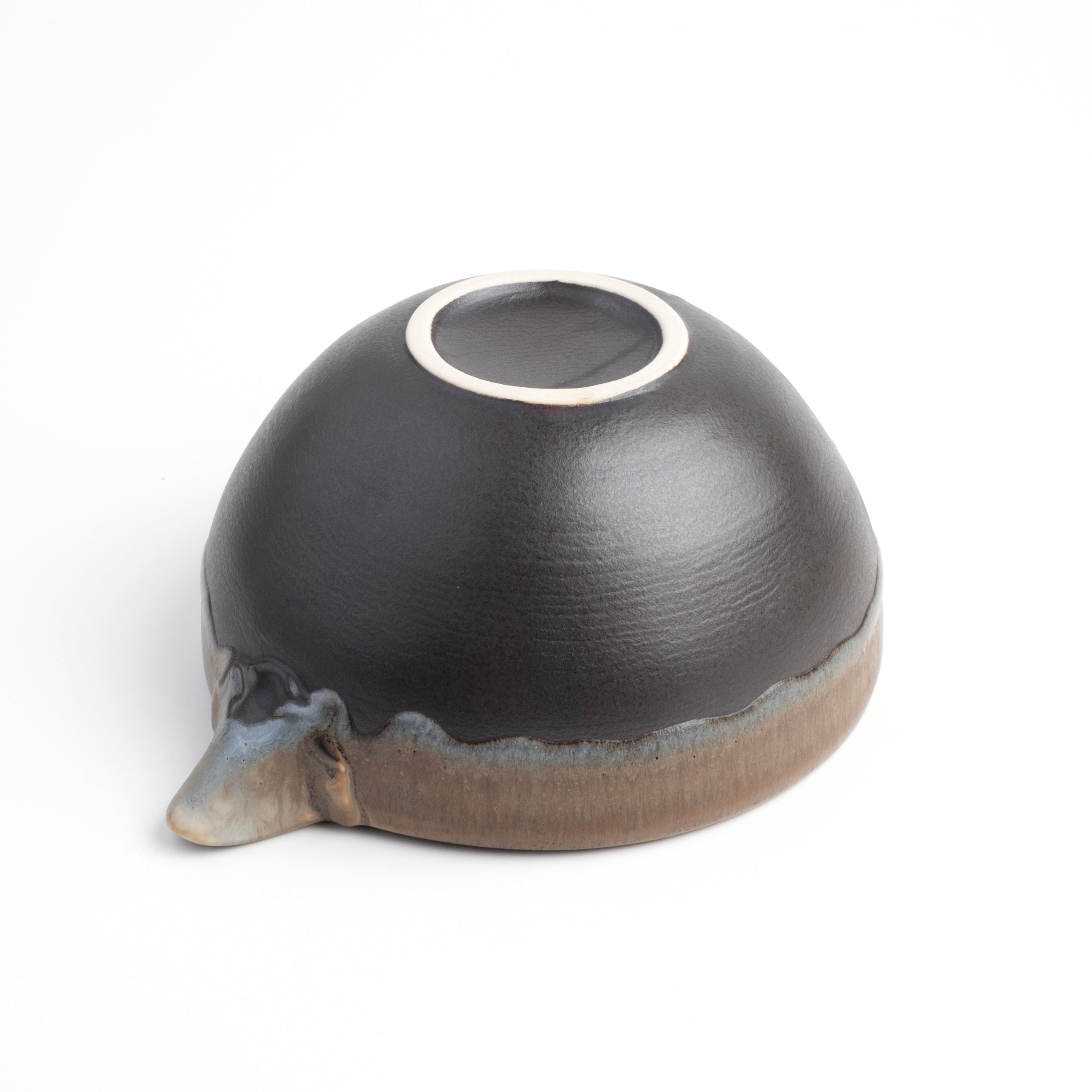 Kyarameru Tare Matcha Bowl with Spout