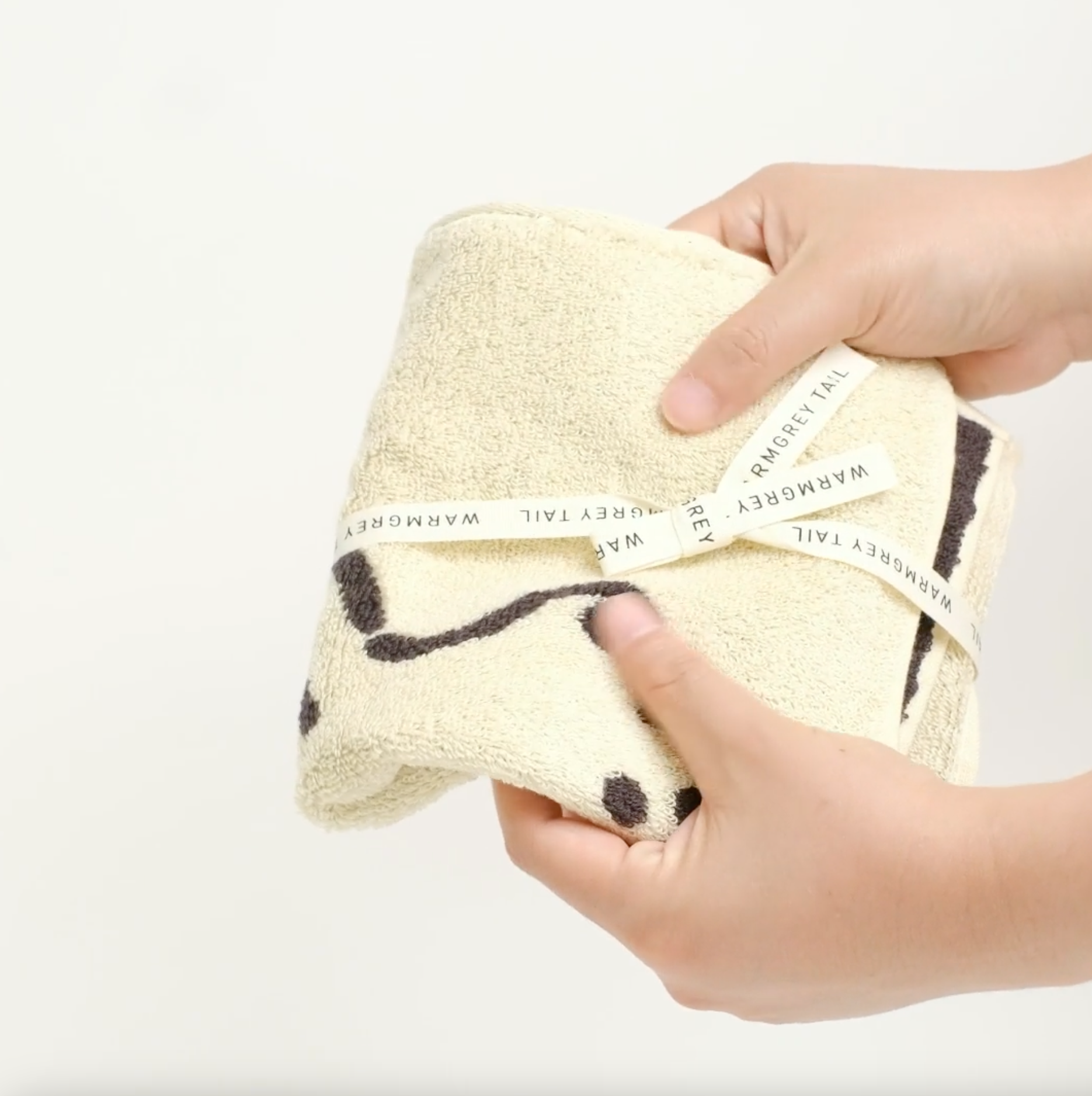 Huggy Bear Hand Towel Beige - 34cm