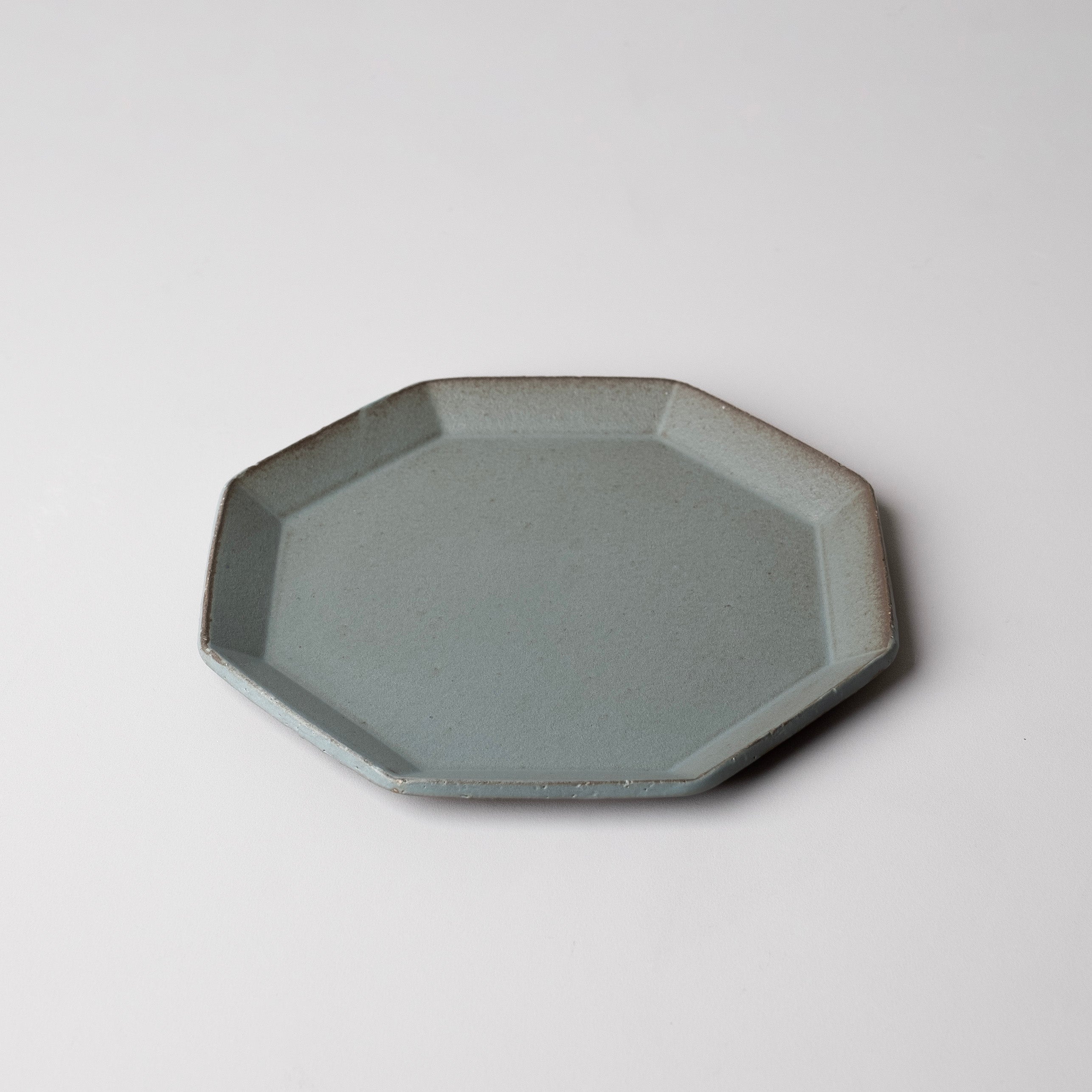 juzan-angle-plate-olive-1.jpg